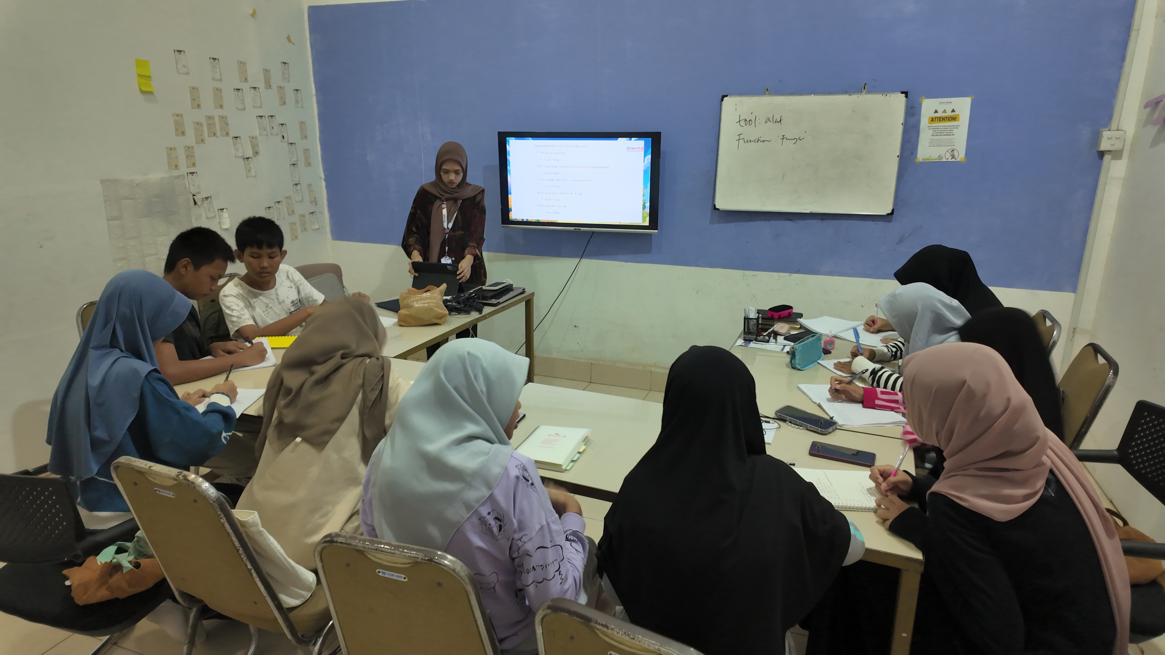 Kegiatan Belajar ZonaEnglish